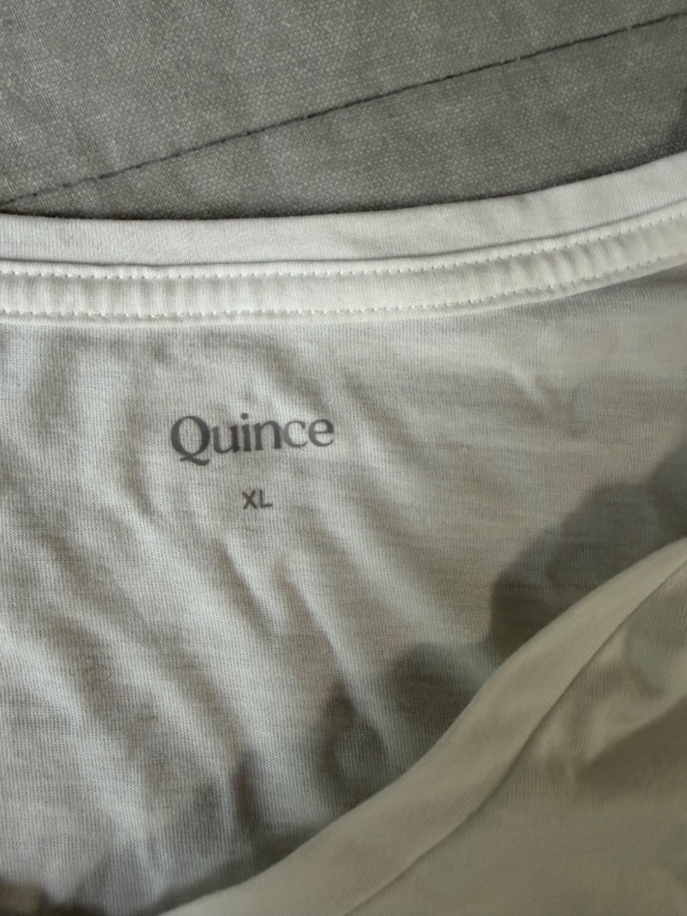 Quince white short sleeve t shirt size XL - Picture 3 of 4